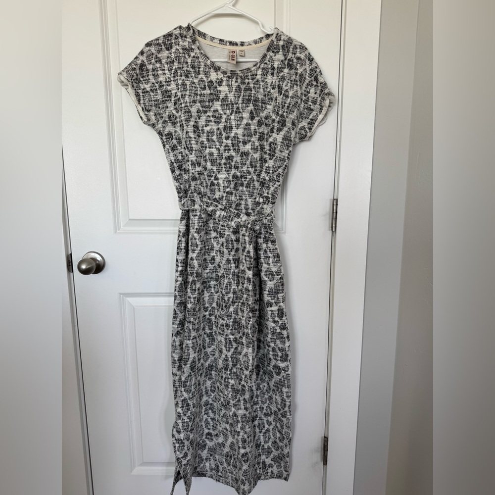 XS Anthro Grey and White Boucle Knit Dress